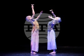 Национален музикален театър - балет „Арабеск“: „Crossroads/Кръстопътища“ - премиера