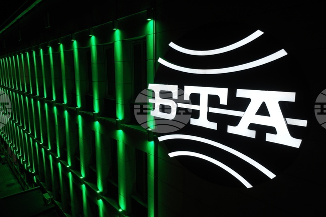 Българска телеграфна агенция - Първа пролет - фасада - осветяване