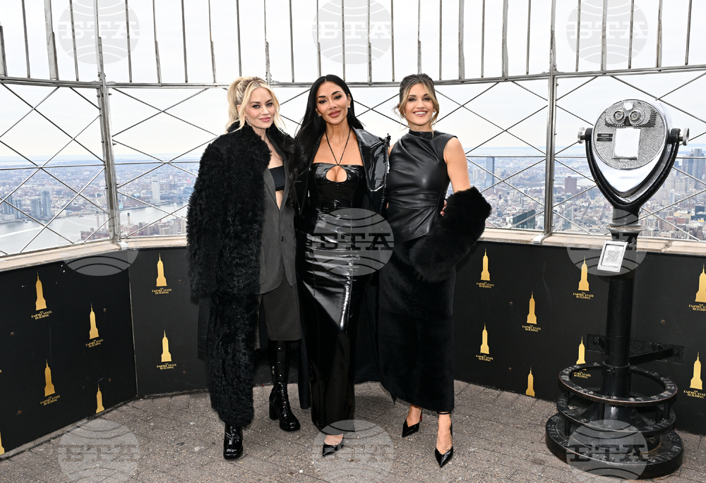 Pussycat Dolls Empire State Building Lighting