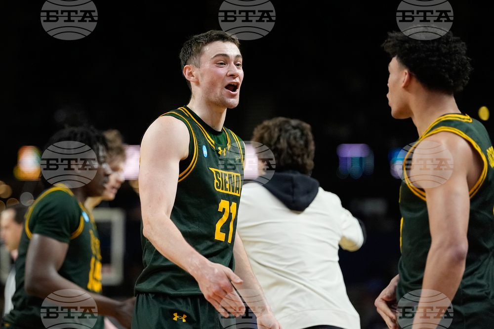 NCAA Siena Duke Basketball