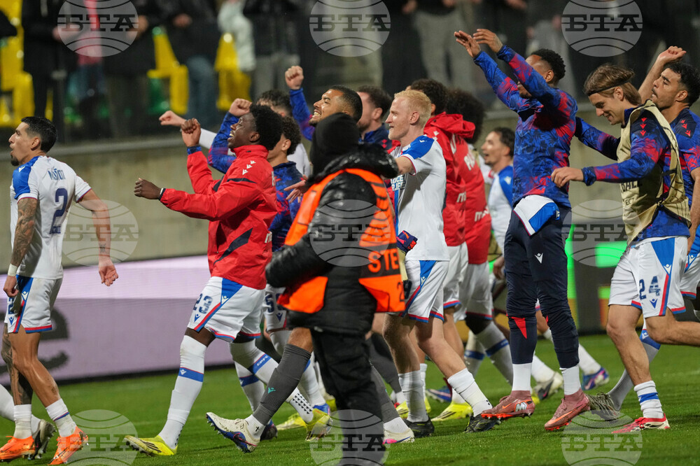 Оливър Гласнер: "Това е огромно постижение за Кристъл Палас"