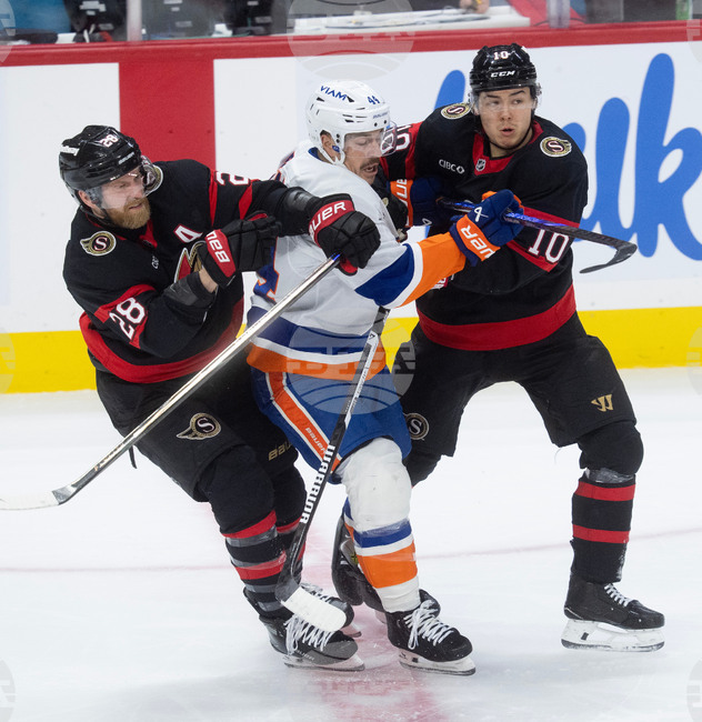 Islanders Senators Hockey