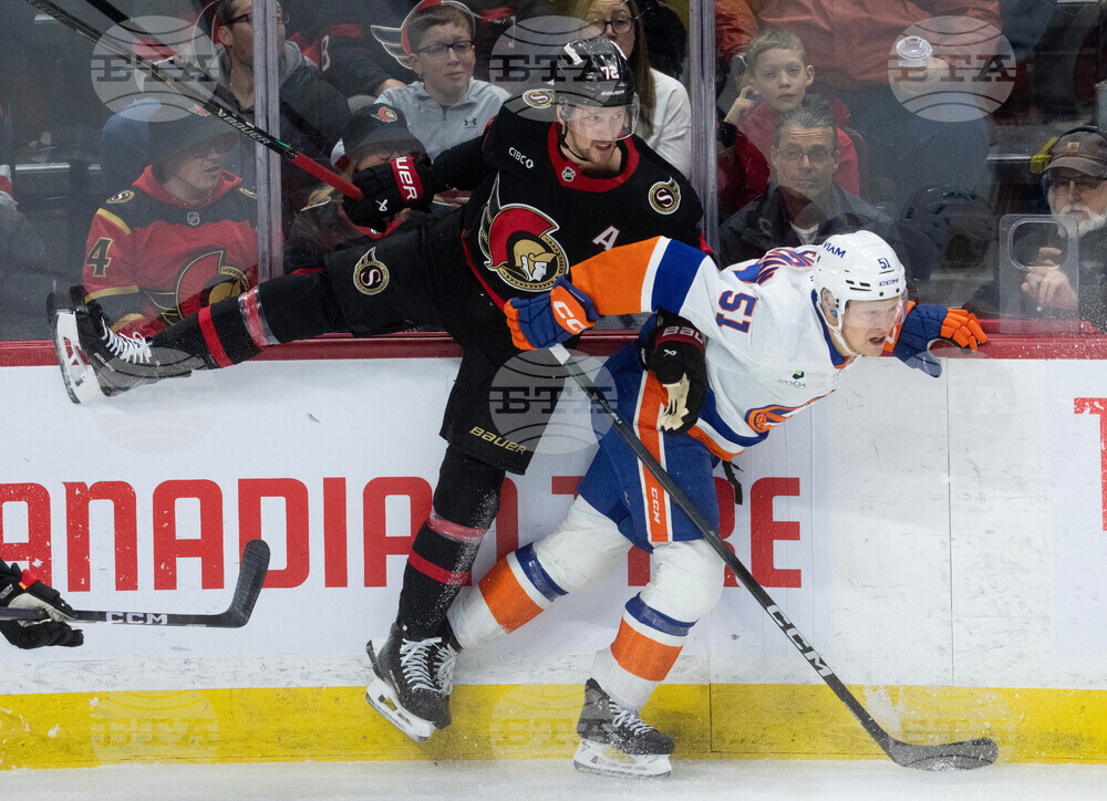 Islanders Senators Hockey