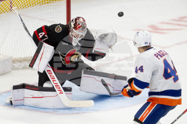 Islanders Senators Hockey