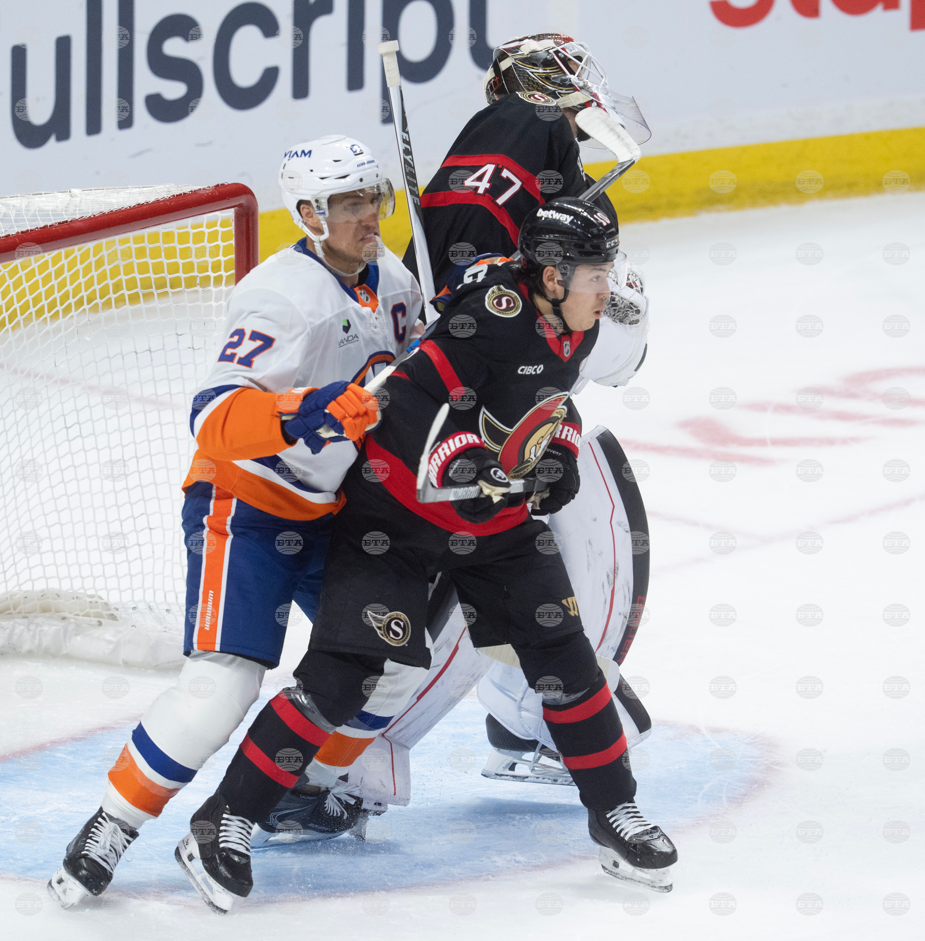 Islanders Senators Hockey