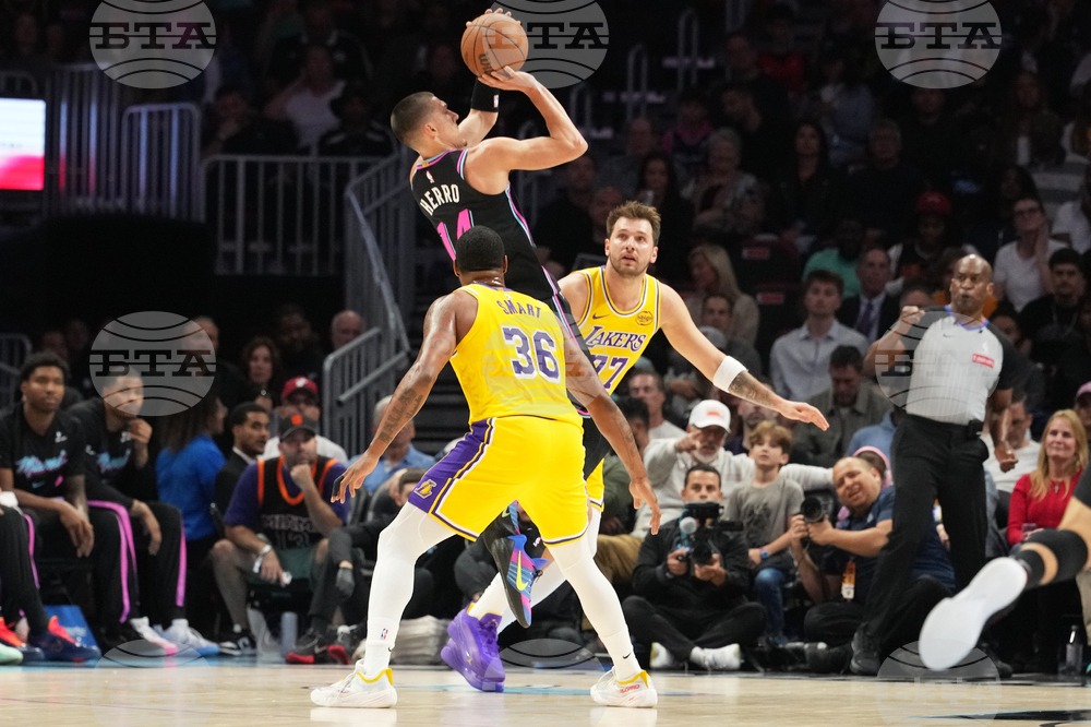 Lakers Heat Basketball