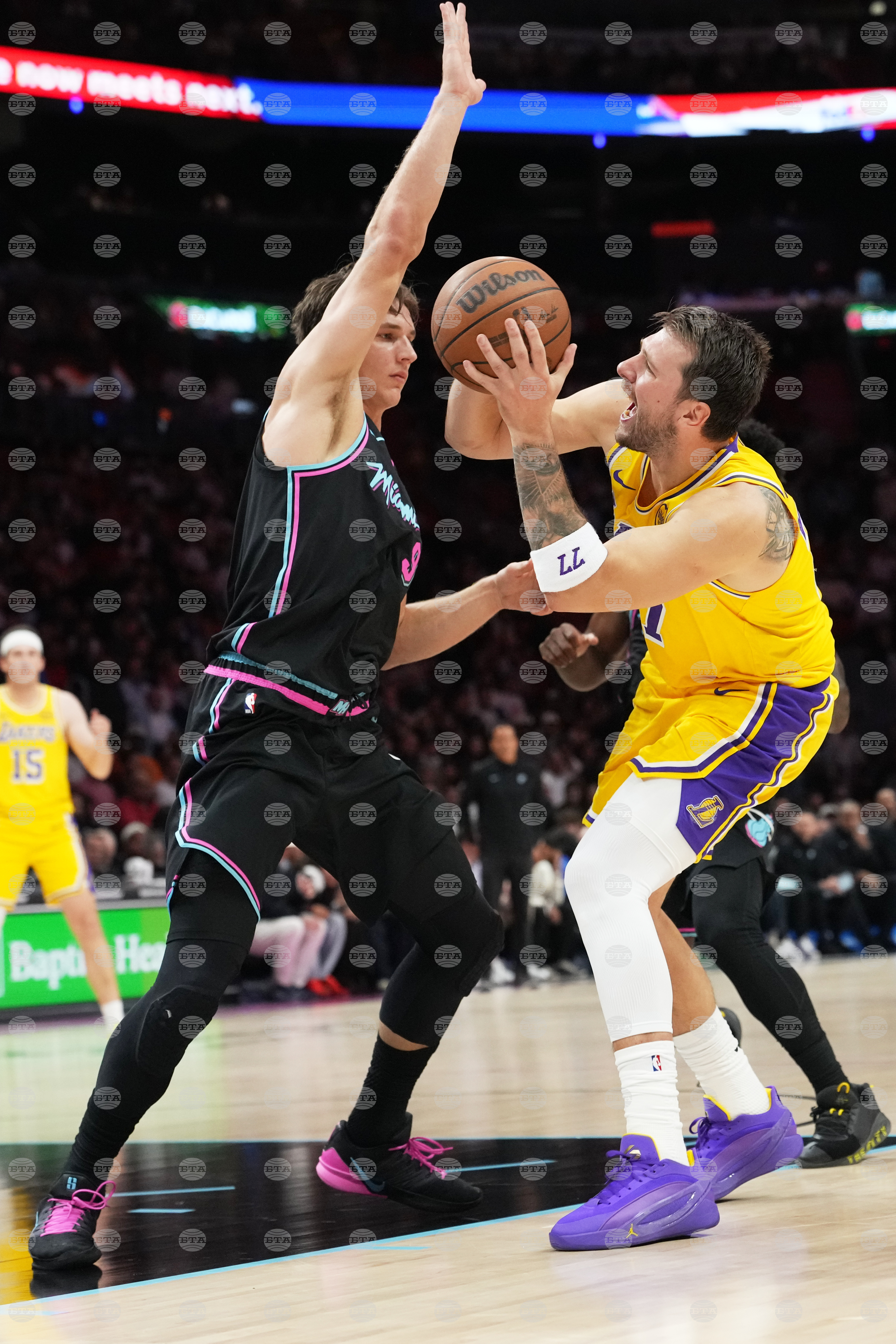 Lakers Heat Basketball