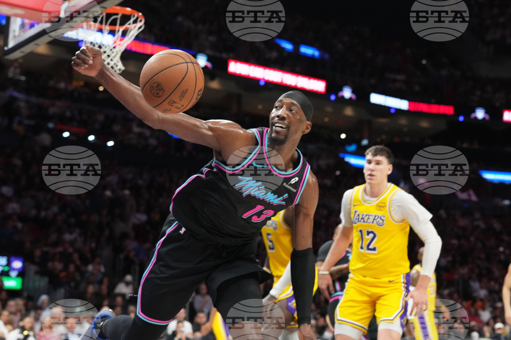 Lakers Heat Basketball