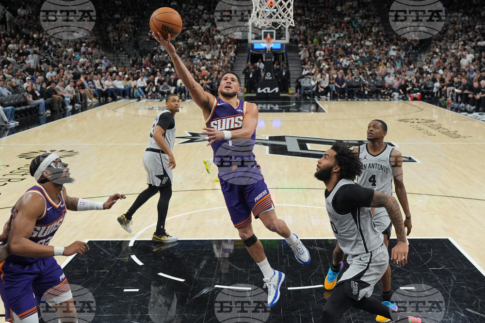 Suns Spurs Basketball