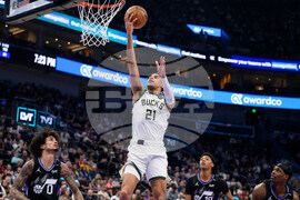 Bucks Jazz Basketball