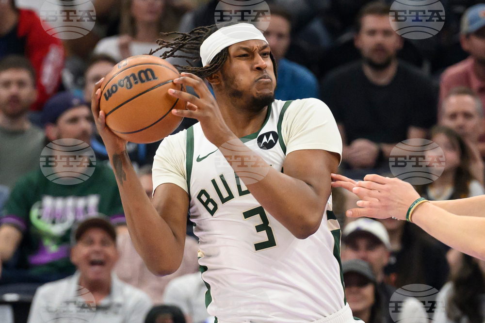 Bucks Jazz Basketball
