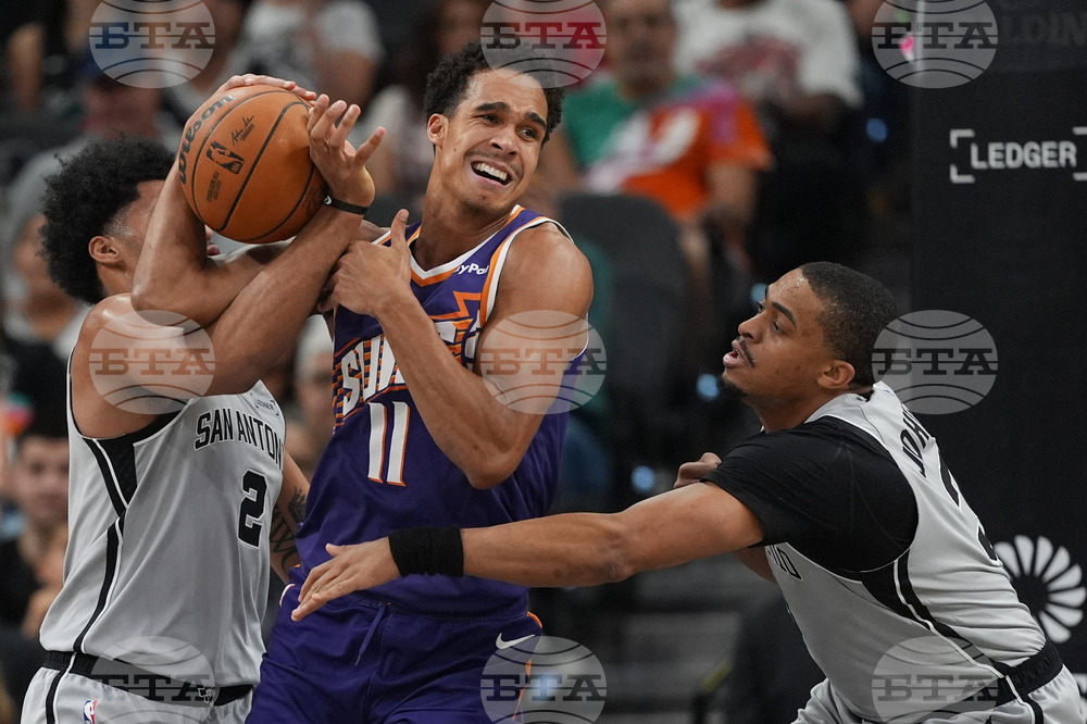 Suns Spurs Basketball