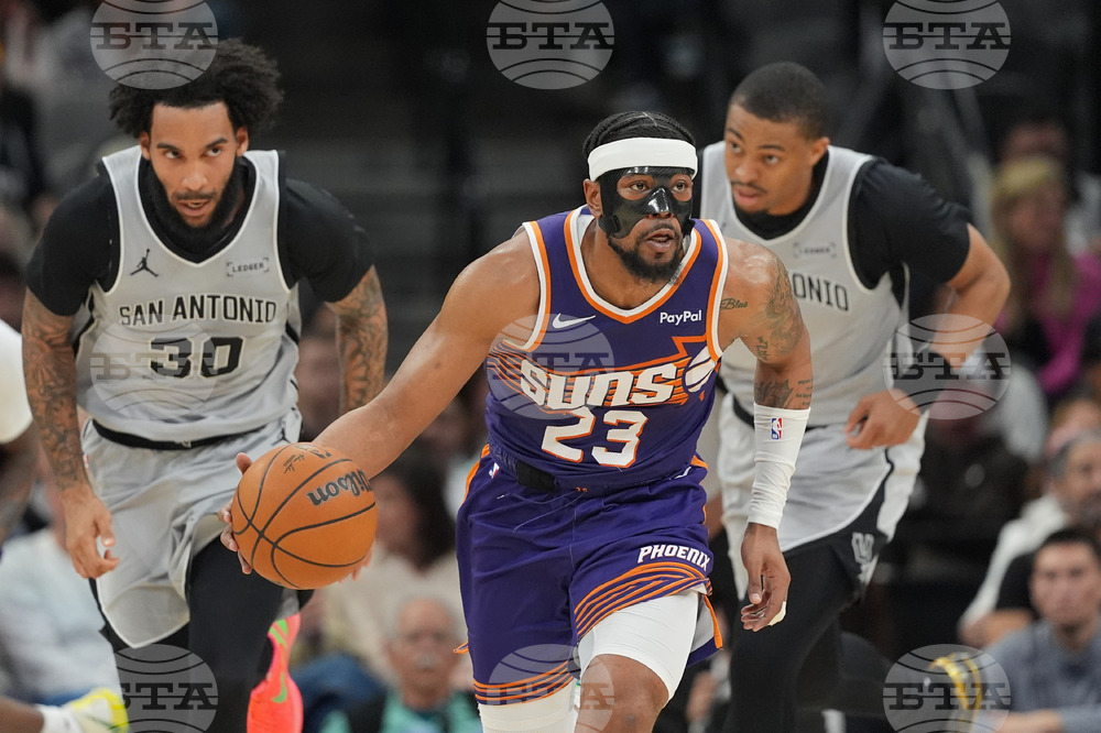 Suns Spurs Basketball