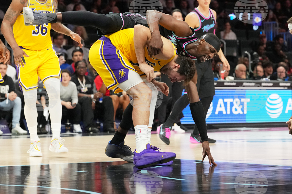 Lakers Heat Basketball