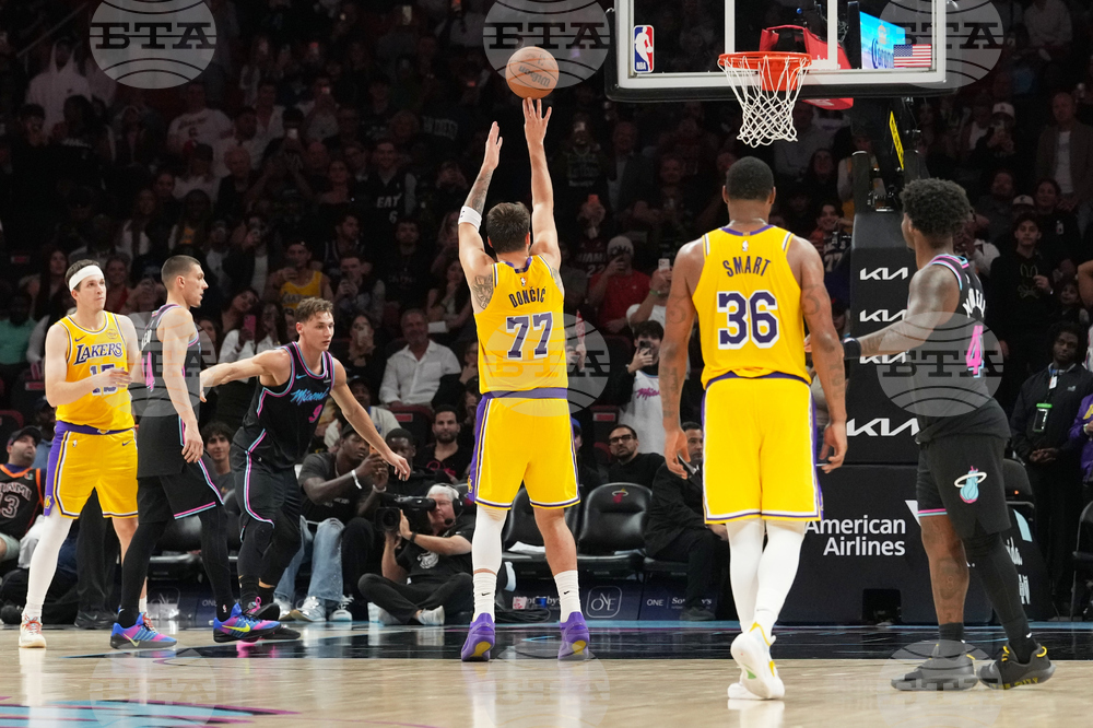 Lakers Heat Basketball