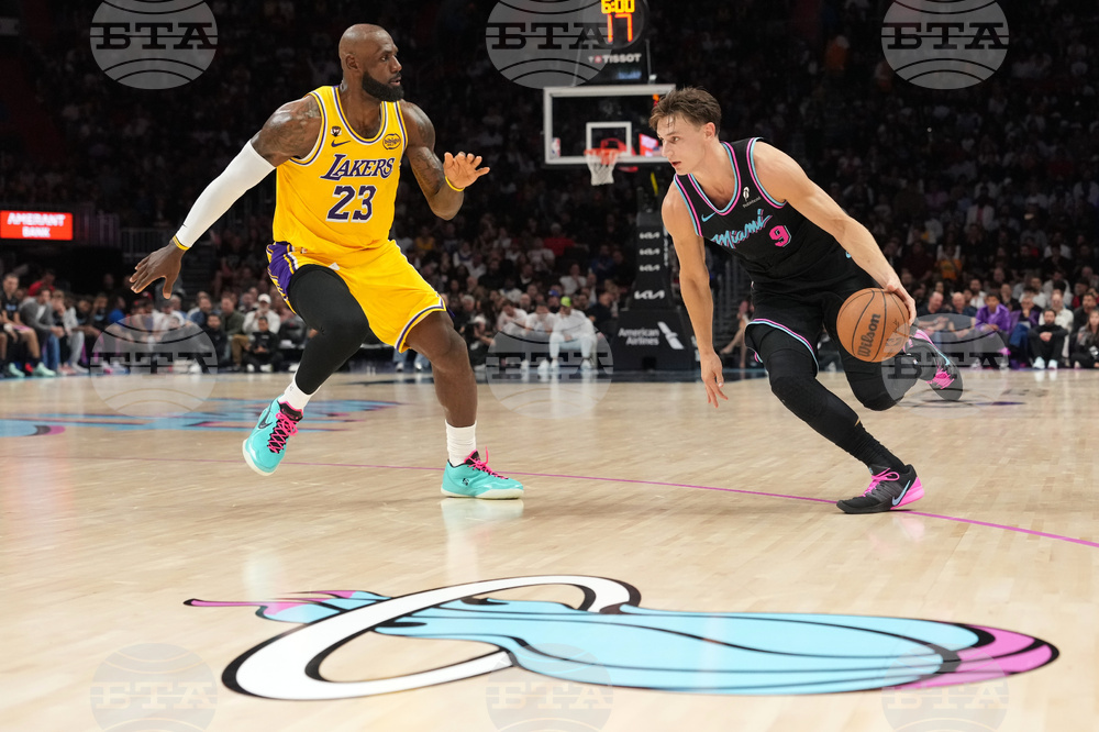 Lakers Heat Basketball