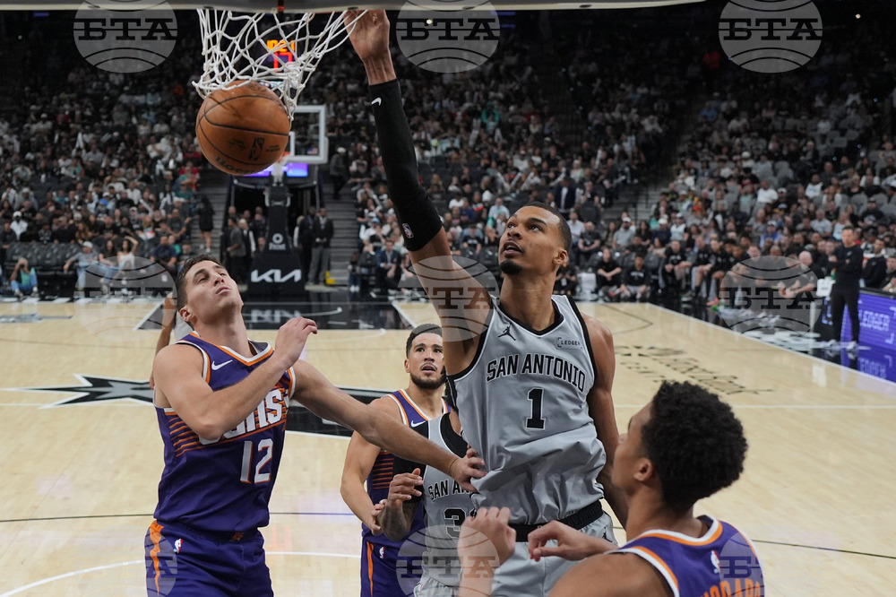 Suns Spurs Basketball