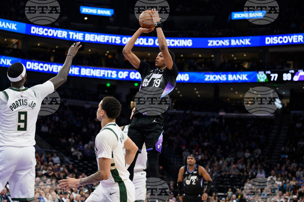 Bucks Jazz Basketball