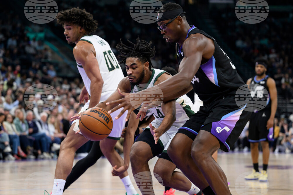 Bucks Jazz Basketball