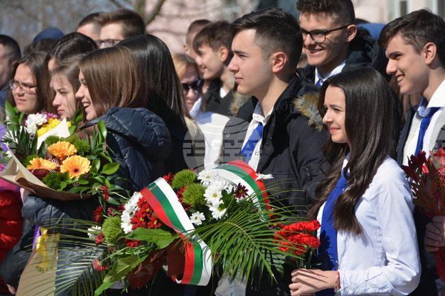 Хасково - училище - празник