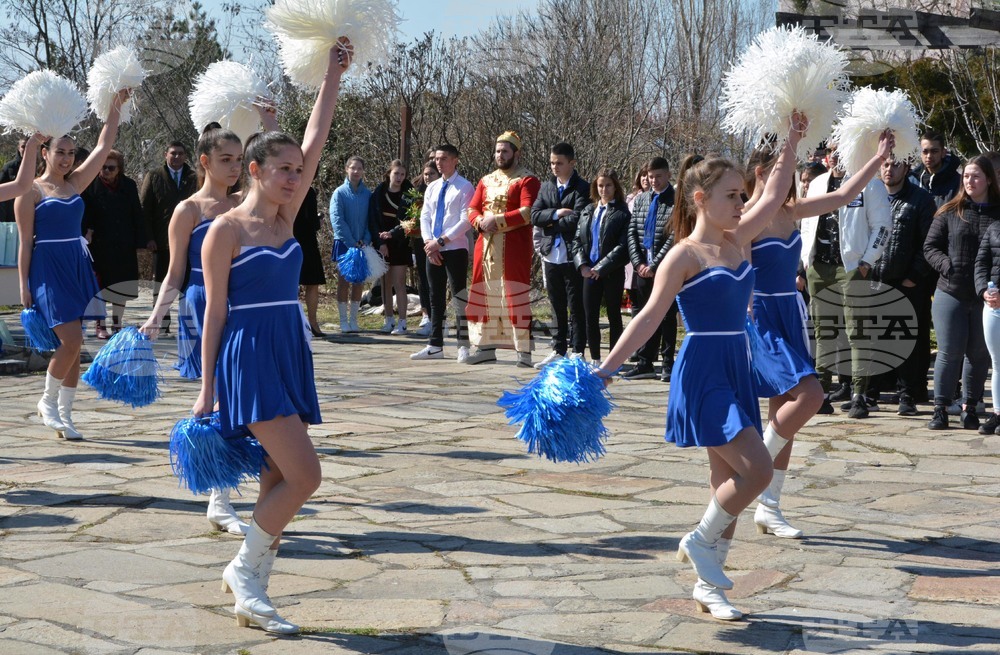 Хасково - училище - празник