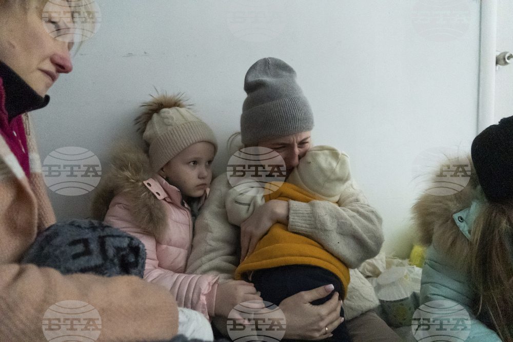 Украинският външен министър Кулеба е провел телефонен разговор с гръцкия си колега Дендиас