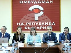 Омбудсман - „Мерки за ефективна защита на потребителите на електроенергия“ - публична среща