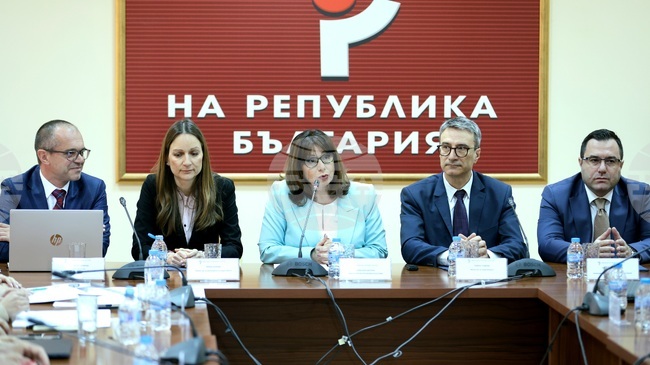 Meeting Addresses Surge in Complaints over High Household Electricity Bills