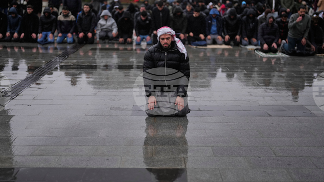 Мюсюлманският празник Рамазан байрам в Турция в сянката на войната в Иран