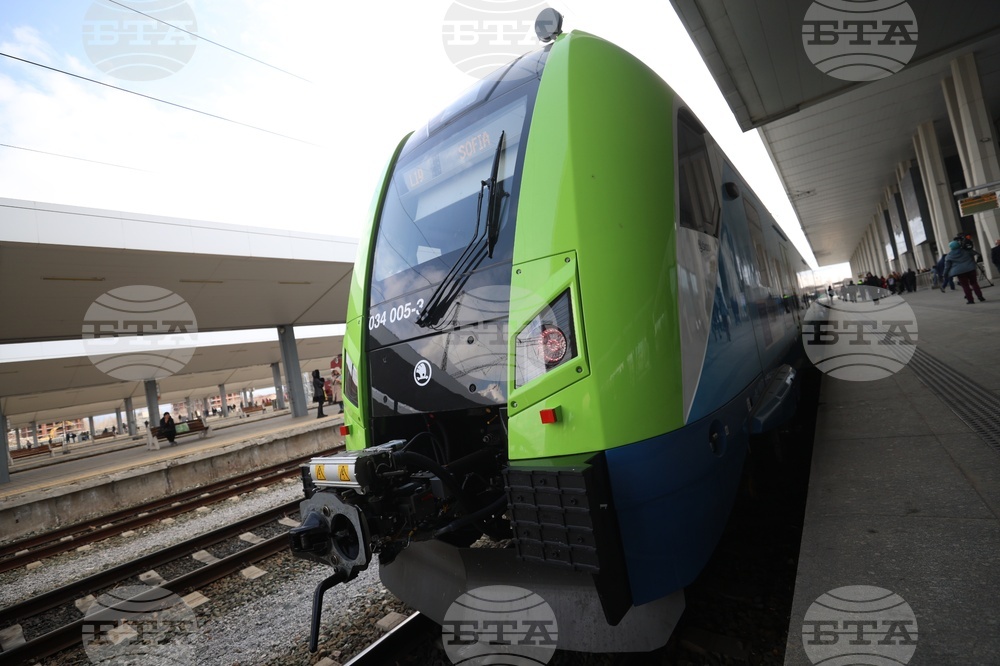 First New Skoda Train for Bulgaria Unveiled at Sofia Central Railway Station
