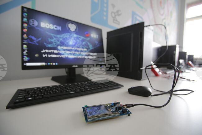 През миналата година близо 92 на сто от домакинствата в област Варна са имали домашен интернет