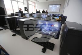 Технически университет - лаборатория - откриване