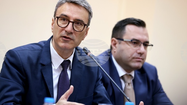 НС зачеркна възможността България да получи стотици милиони евро, каза Трайчо Трайков за забраната да променя структурата на дружества на БЕХ 