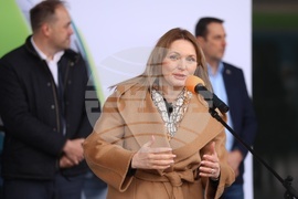 Влак - „Шкода“ - представяне - Oлecя Лaчи