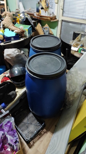 Около 15 кг марихуана е иззета от жилище в Бургас, задържан е мъж на 40 години 