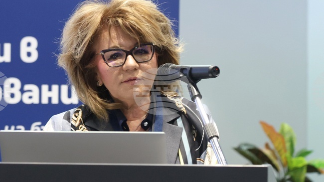 Темата за лидерството е важна в образователната система, но и в обществото ни, каза заместник-министърът на образованието Наталия Михалевска