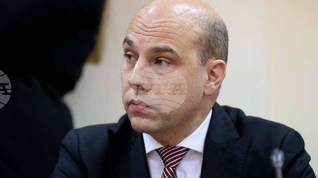 От проверени 4000 жалби за завишени сметки за ток от "Енерго-Про" като основателни са определени 38, каза председателят на УС на дружеството Пламен Стефанов 