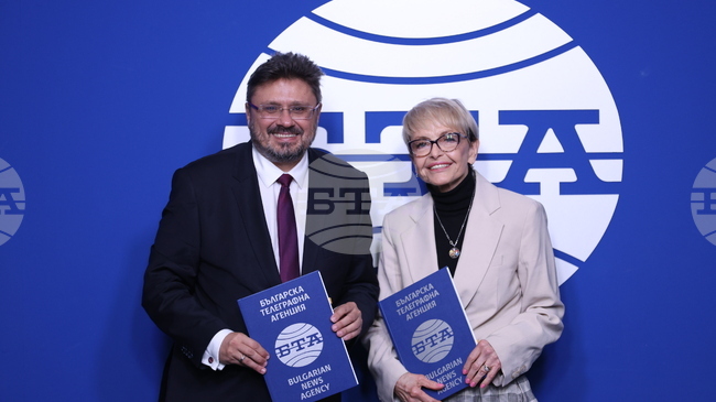 Българската телеграфна агенция и певицата Камелия Тодорова подписаха договор за партньорство