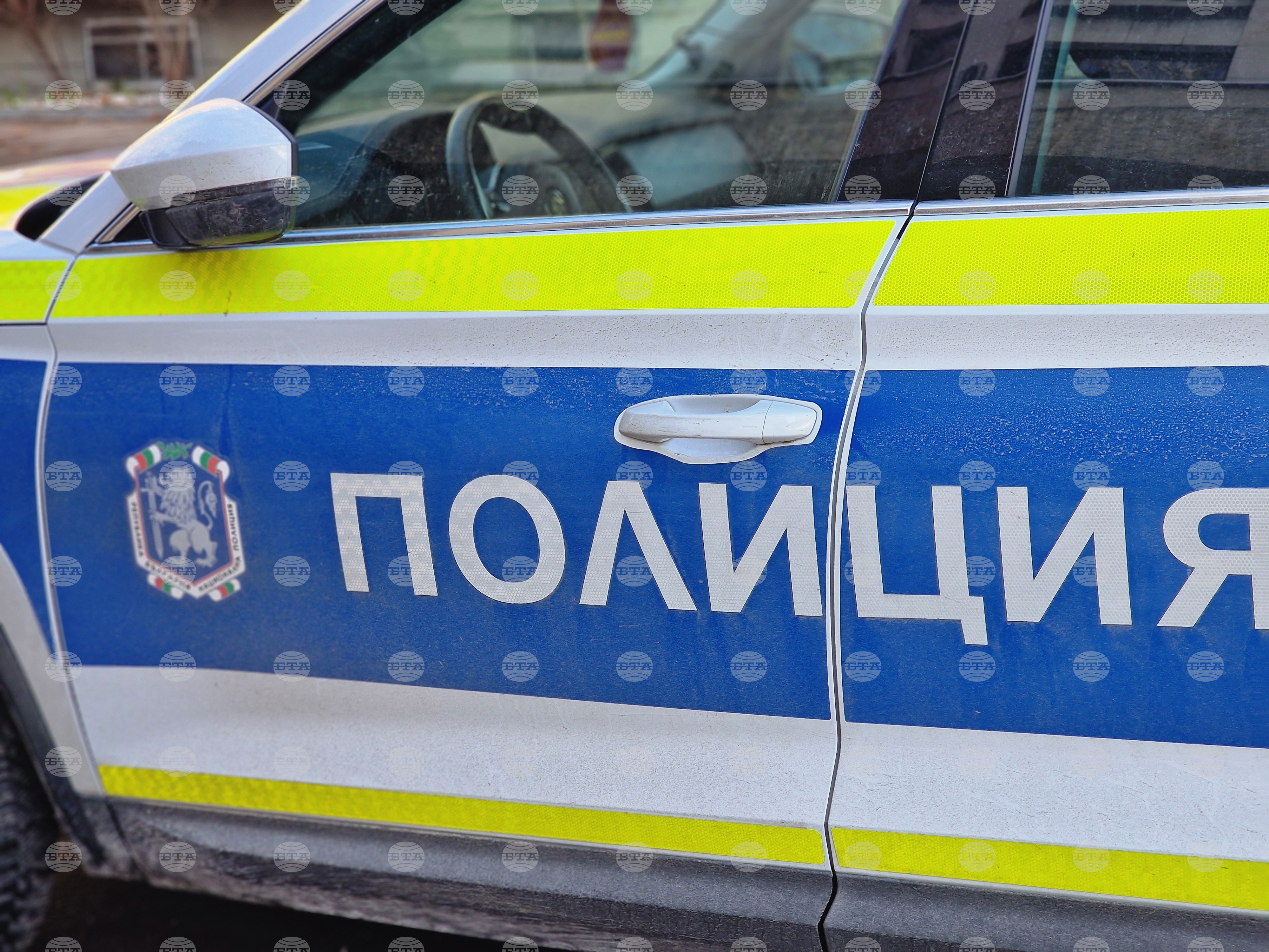 Шофьор с 2,48 промила алкохол е задържан в Троян след катастрофа и съпротива на полицейски служител