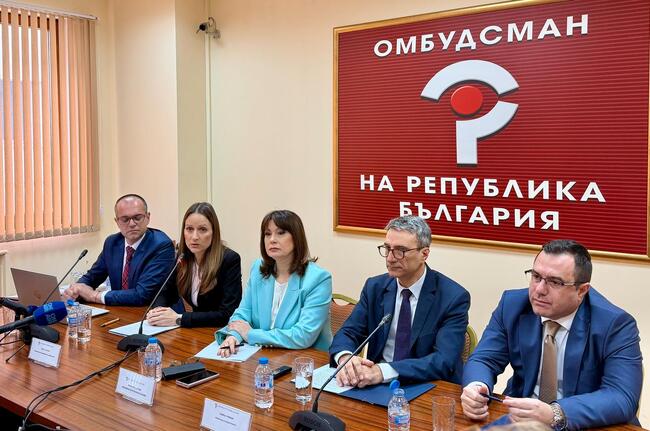 Министър Ирина Щонова: Очакваме отговори и конкретни действия от дружествата за високите сметки за ток
