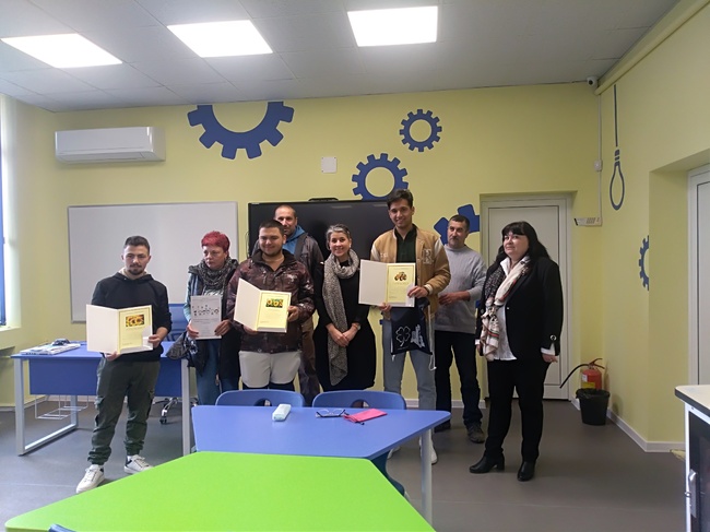 МКБППМН - Кубрат: Ученици от ПГ –Кубрат, призьори от конкурса „Млад фермер“ отличи местната комисия