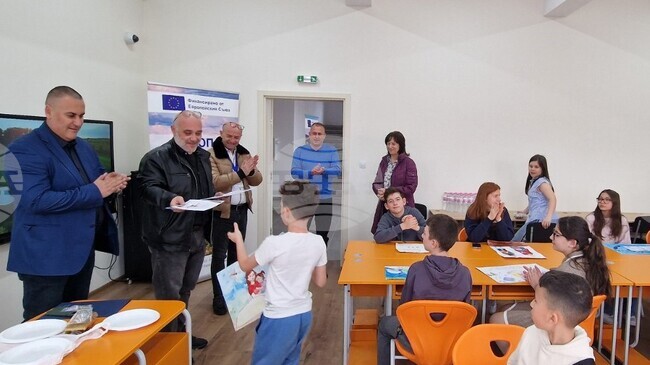 Над 20 деца се включиха в конкурс за детска рисунка, посветен на езиковото многообразие