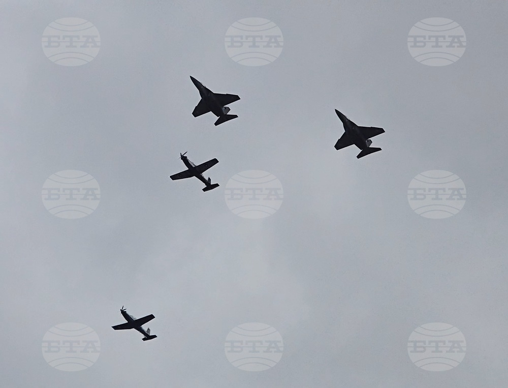 Гърция - Атина - тренировъчни полети