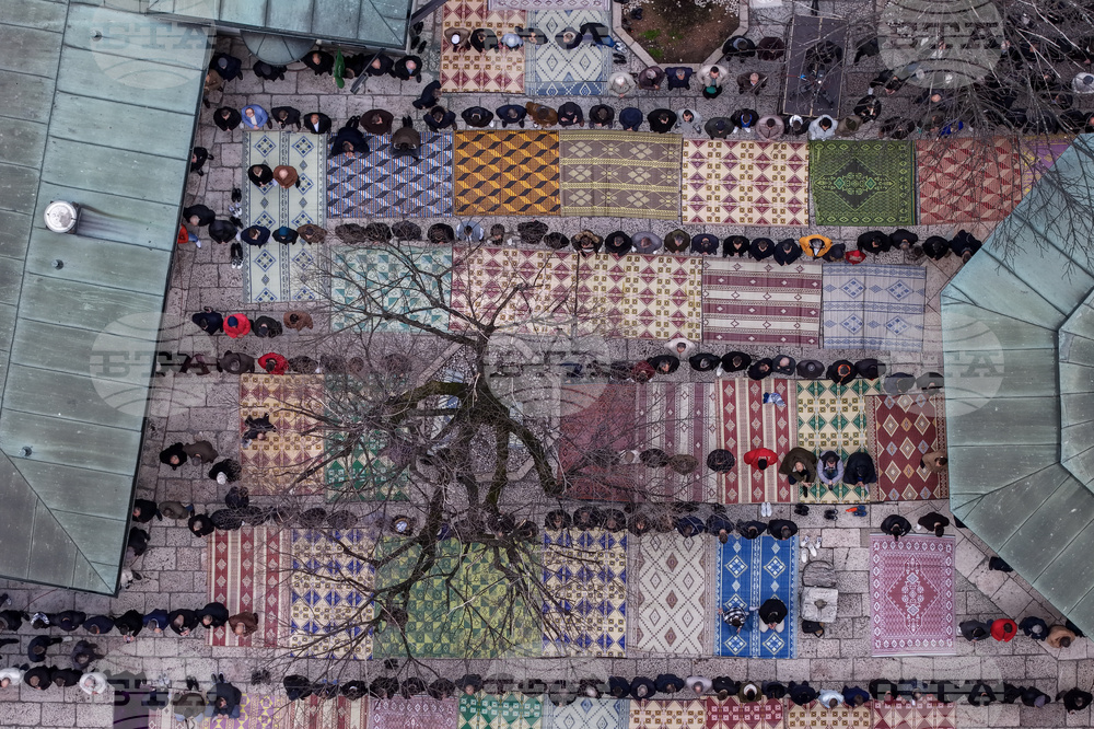 APTOPIX Bosnia Eid al-Fitr