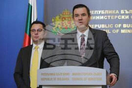 Александър Пулев - Никола Стоянов - брифинг