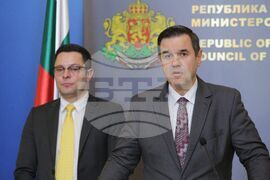 Александър Пулев - Никола Стоянов - брифинг