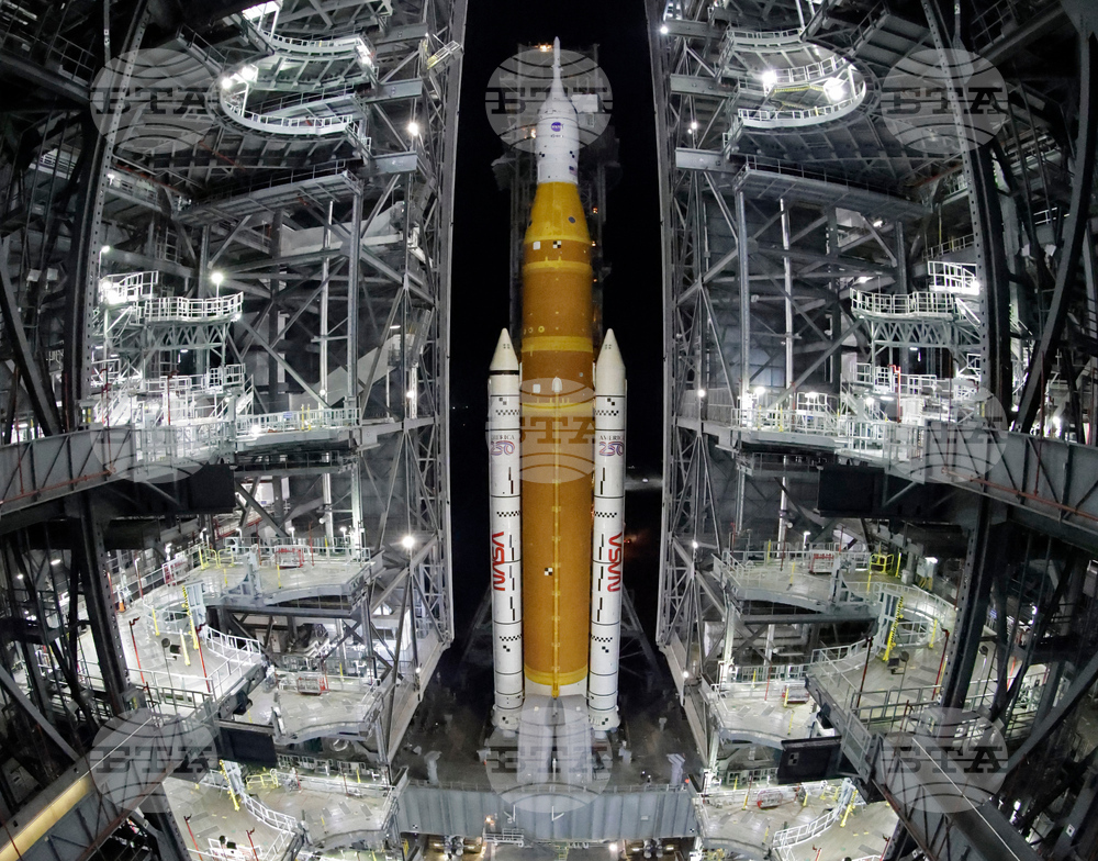 APTOPIX NASA Artemis Moonshot