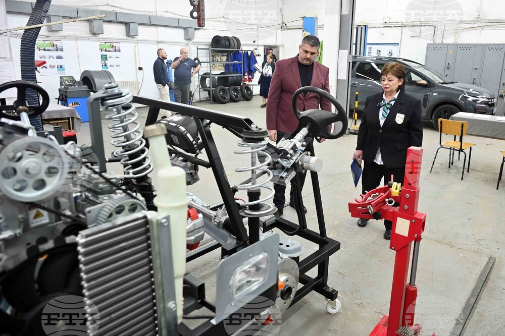 Лом - „Най-добър млад автомонтьор и водач на МПС“ - състезание