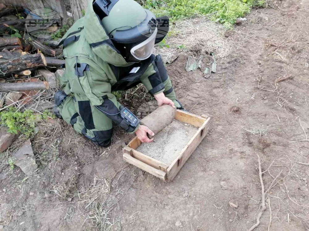 Военнослужещи от Сухопътните войски унищожиха невзривен боеприпас, открит в плевенското село Славовица