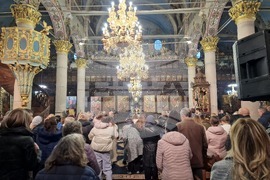 Пазарджик - икона - Златната ябълка - митрополит Николай